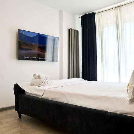 Provence In N Pool Apartment Mamaia